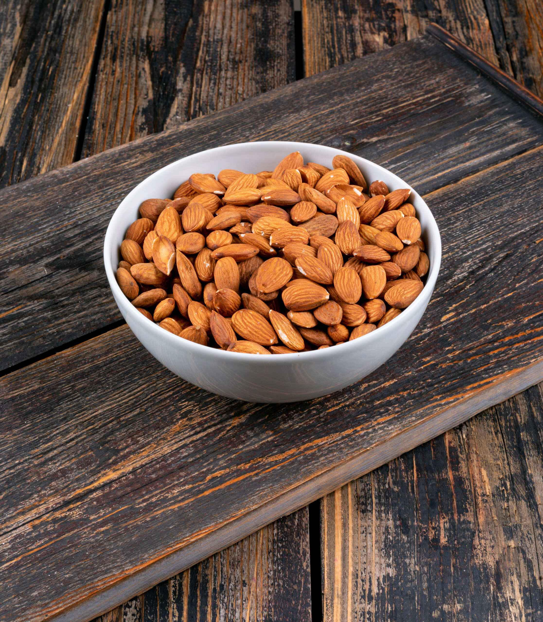 american almond medium