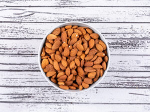 american almond small